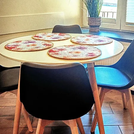 Plac Kazimierza Wielkiego 5 Appartement *